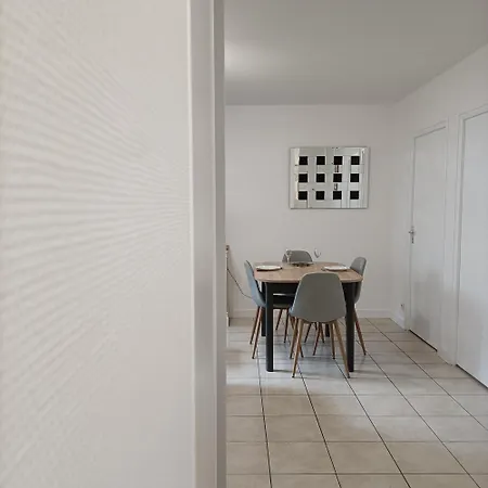 Felton - 3 Pers Apartment Dinan